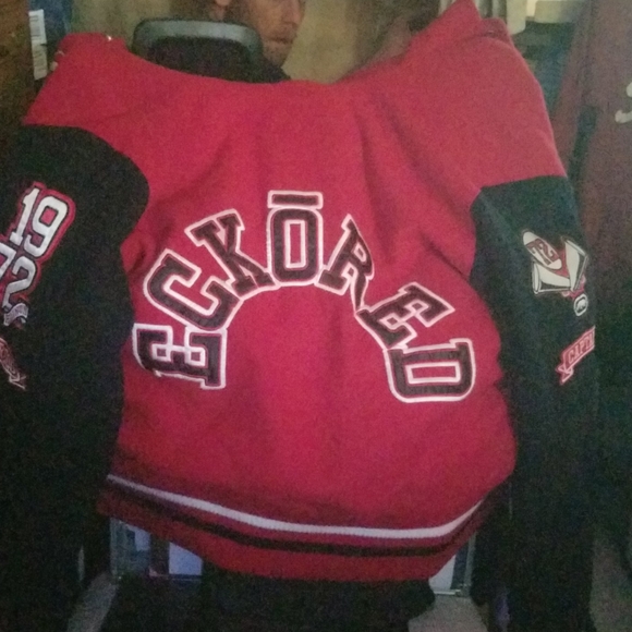 EckoRed cheersquad captain 72' team jacket - Picture 4 of 6